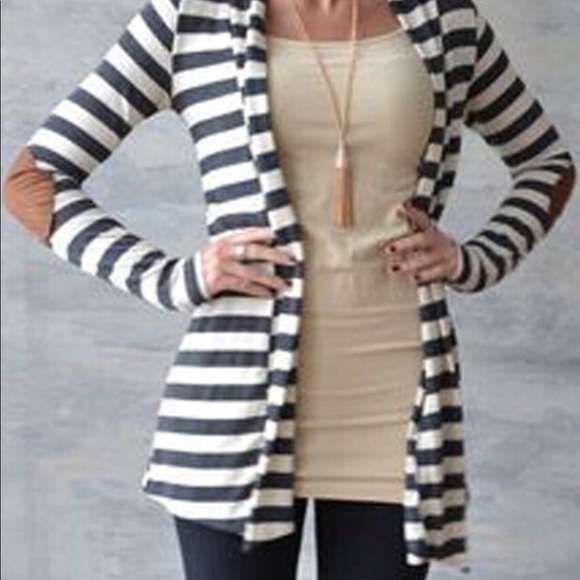 Jackets & Blazers - BNWOT Black/white striped cardigan